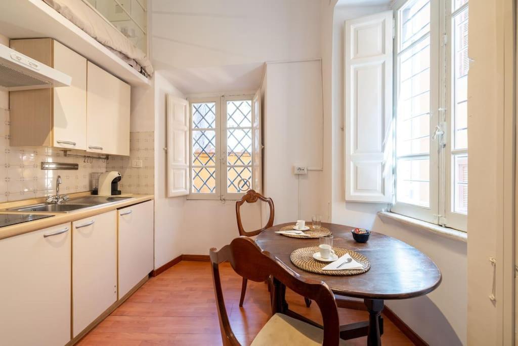 Tiny House Nel Cuore Di Roma Buitenkant foto