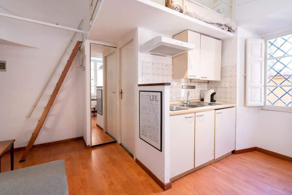 Tiny House Nel Cuore Di Roma Buitenkant foto