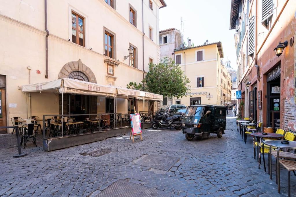 Tiny House Nel Cuore Di Roma Buitenkant foto